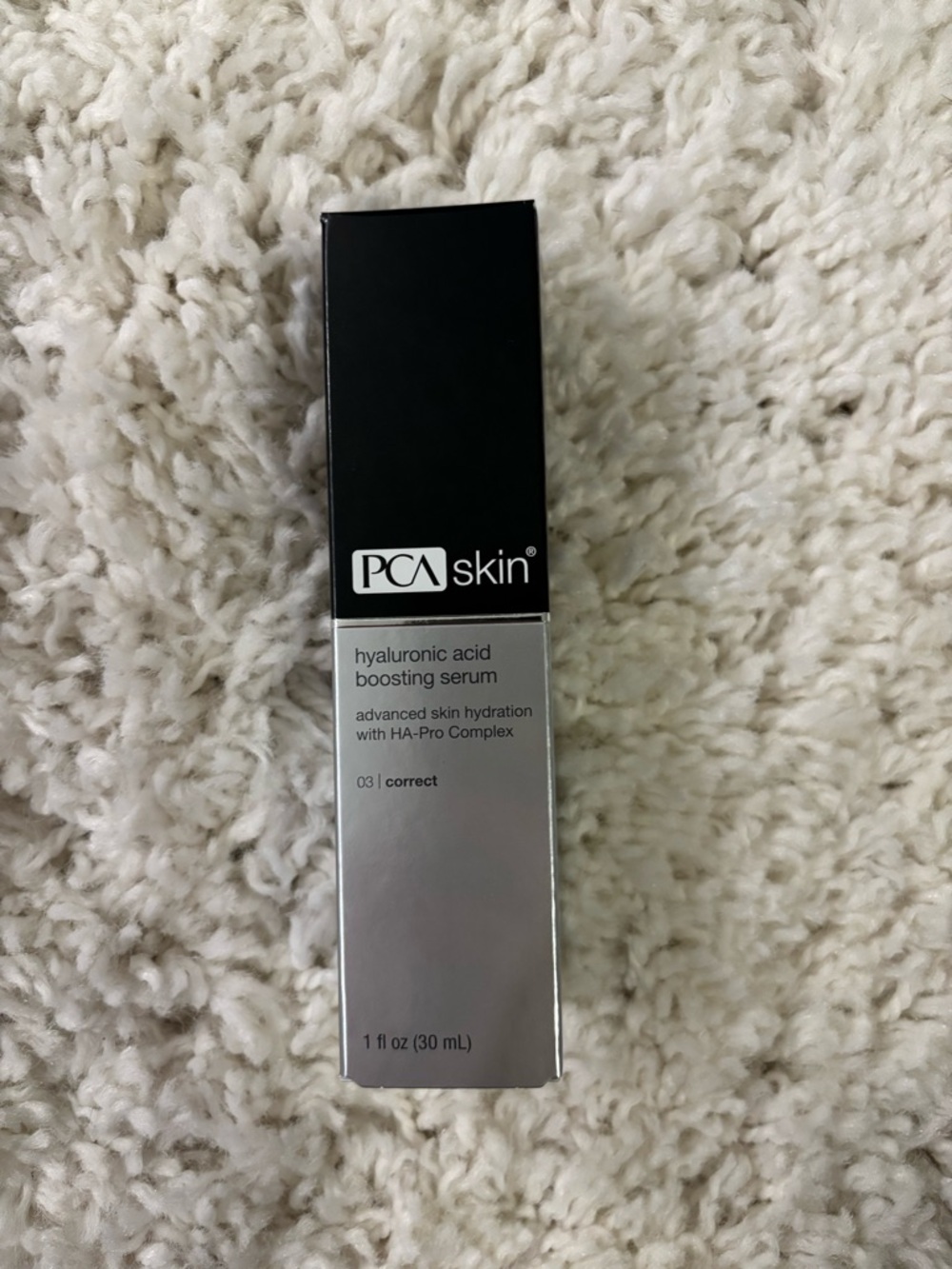 Hyaluronic Acid Boosting Serum - Silver/Black